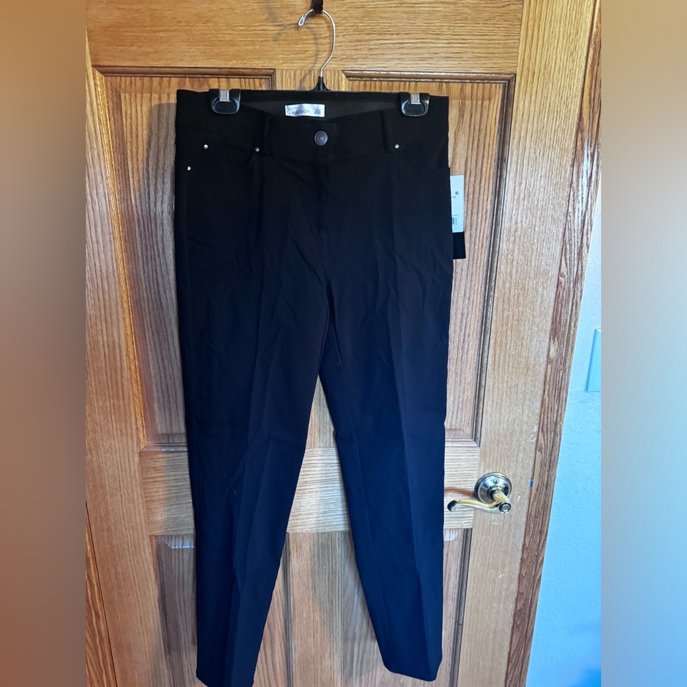 Black dress pants- 89th + Madison